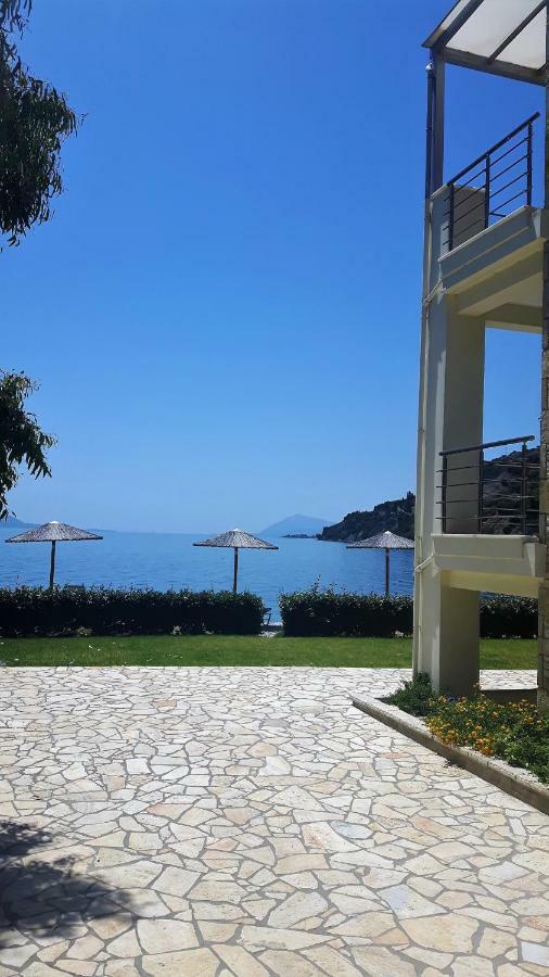 Villa Thalassa Paralia Sergoulas Buitenkant foto